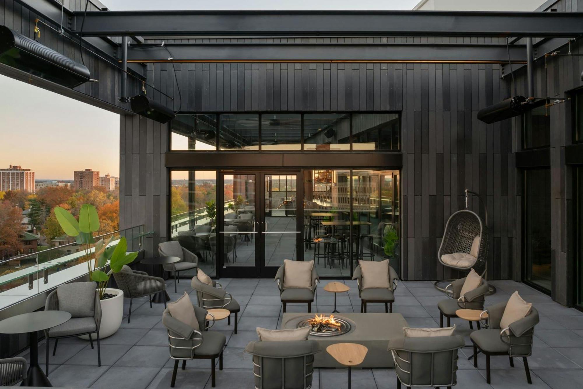 Ac Hotel By Marriott St. Louis クレイトン エクステリア 写真