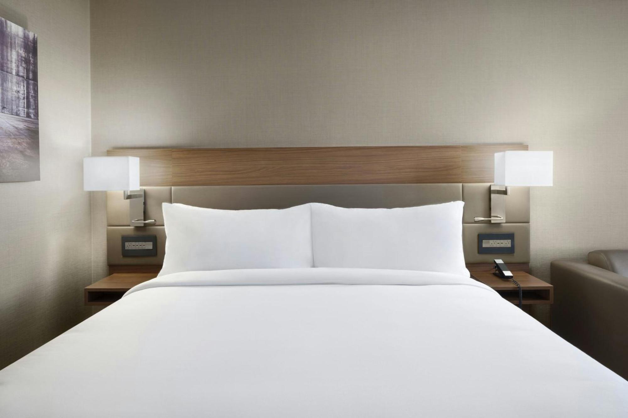 Ac Hotel By Marriott St. Louis クレイトン エクステリア 写真